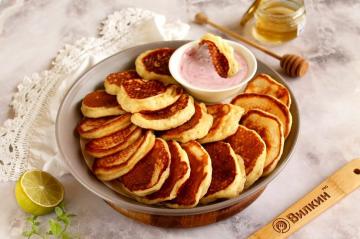 Kefir pannkakor med jäst