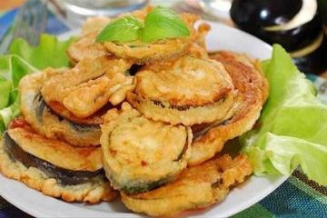 Aubergine tempura. Välsmakande mellanmål, som jag laga rad tredje dagen