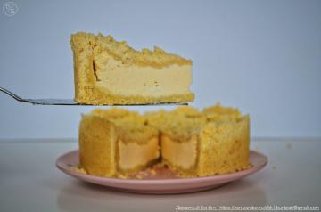 Jag kikade på Tiffanys lätt tårta recept med ost. Hon kallar honom - "kunglig cheesecake» 👑🥧