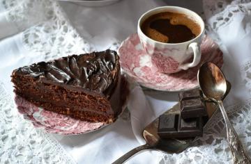 Choklad med te eller kaffe - en kombination som du kommer att lägga 10 år i livet