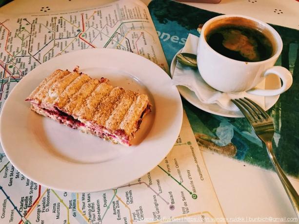 Kaka "Raspberry Delight" i kaffet Madeleine, Nizhny Novgorod