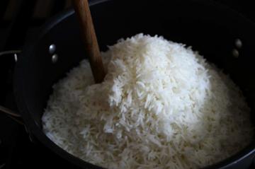 Hur man lagar skarpa ris garnering?