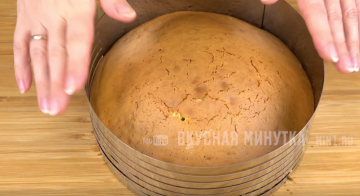 Hur man snabbt skär en kex i kakor av samma tjocklek: en kniv är inte användbar här