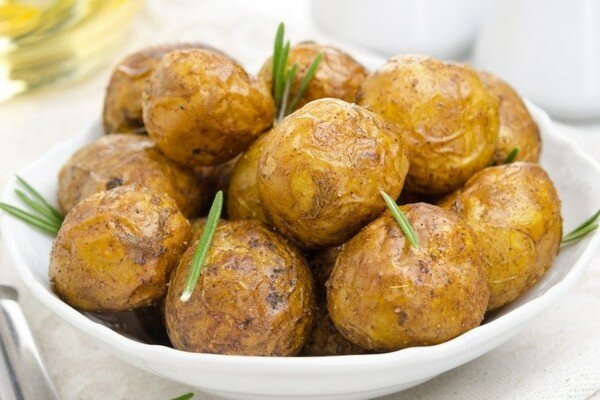 Potatis är hälsosammare när de kokas i sina skinn. (Foto: Pixabay.com)